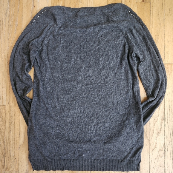 Gray Sweater with Leopard Design and Studs on the Shoulders - Picture 2 of 3